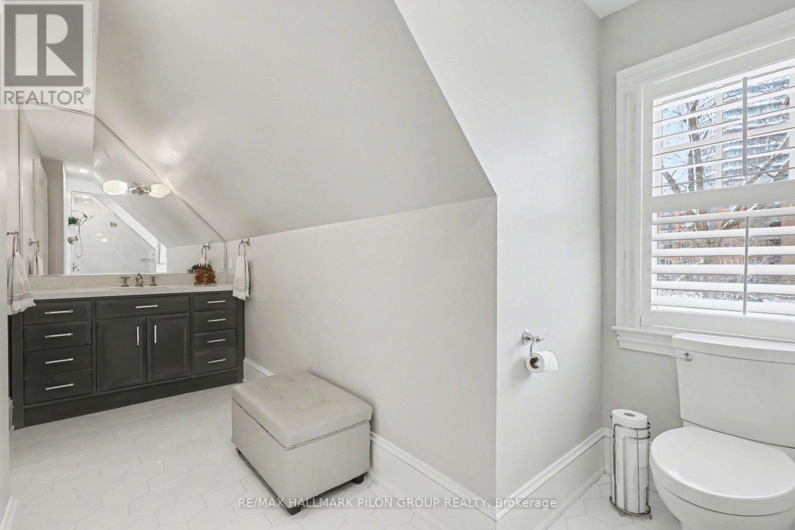 446 Highland Avenue, Ottawa, Ontario  K2A 2J6 - Photo 16 - X12922788