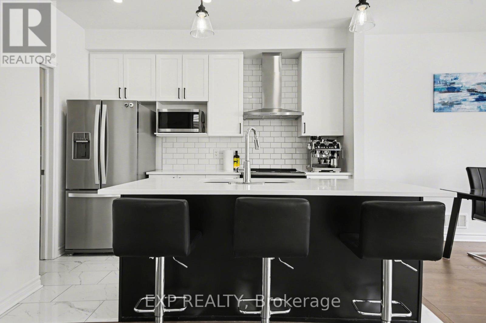 78 Rallidale Street, Ottawa, Ontario  K1X 0G7 - Photo 3 - X12922804