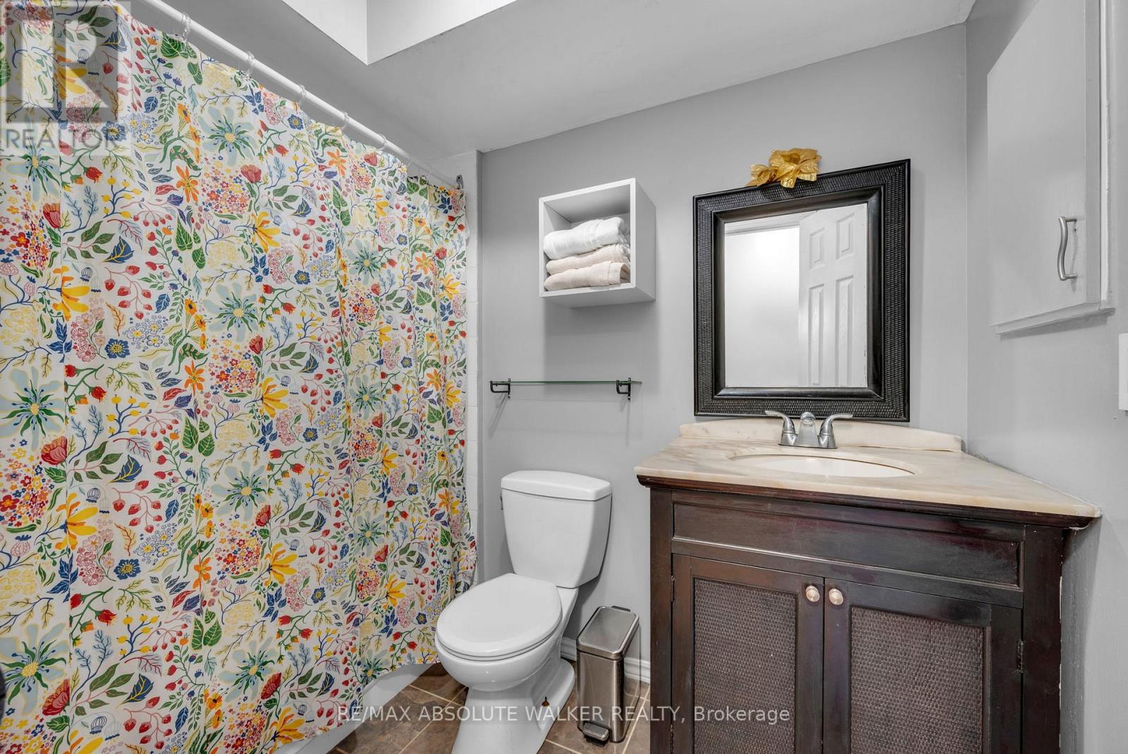 606 Tanguay Court, Ottawa, Ontario  K2L 3X3 - Photo 19 - X12922812