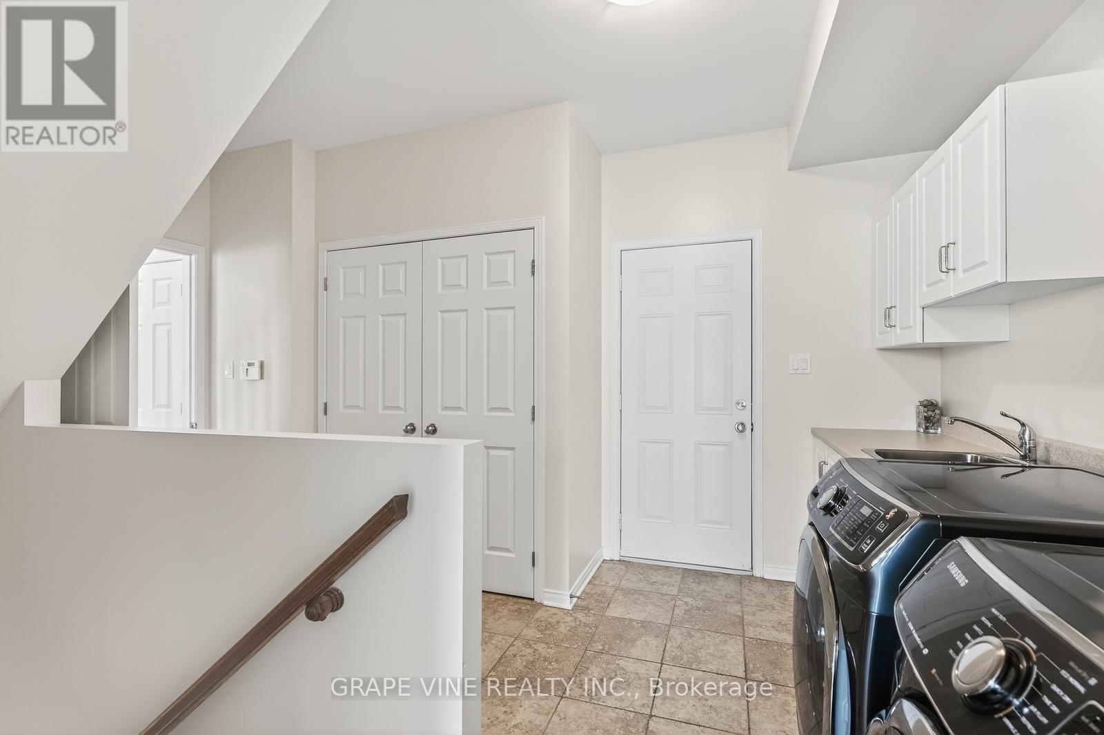 788 Kilbirnie Drive, Ottawa, Ontario  K2J 0M4 - Photo 13 - X12922818