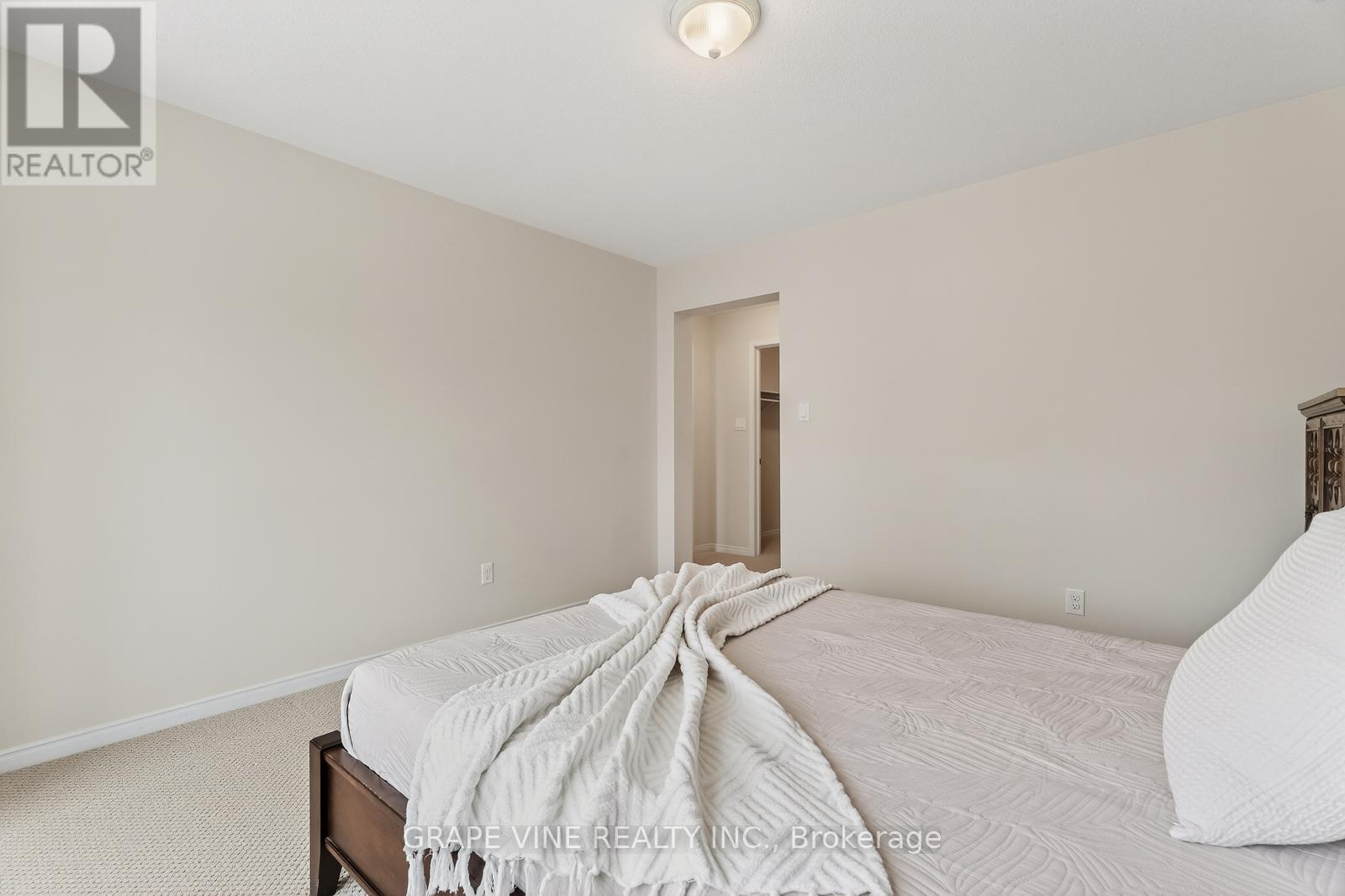 788 Kilbirnie Drive, Ottawa, Ontario  K2J 0M4 - Photo 38 - X12922818