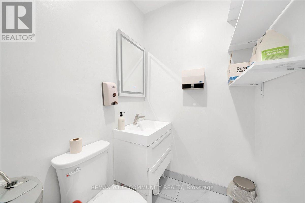 166 Woodbridge Avenue, Vaughan (West Woodbridge), Ontario  M9L 2L1 - Photo 15 - N12922734