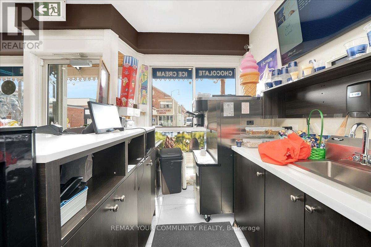 166 Woodbridge Avenue, Vaughan (West Woodbridge), Ontario  M9L 2L1 - Photo 21 - N12922734