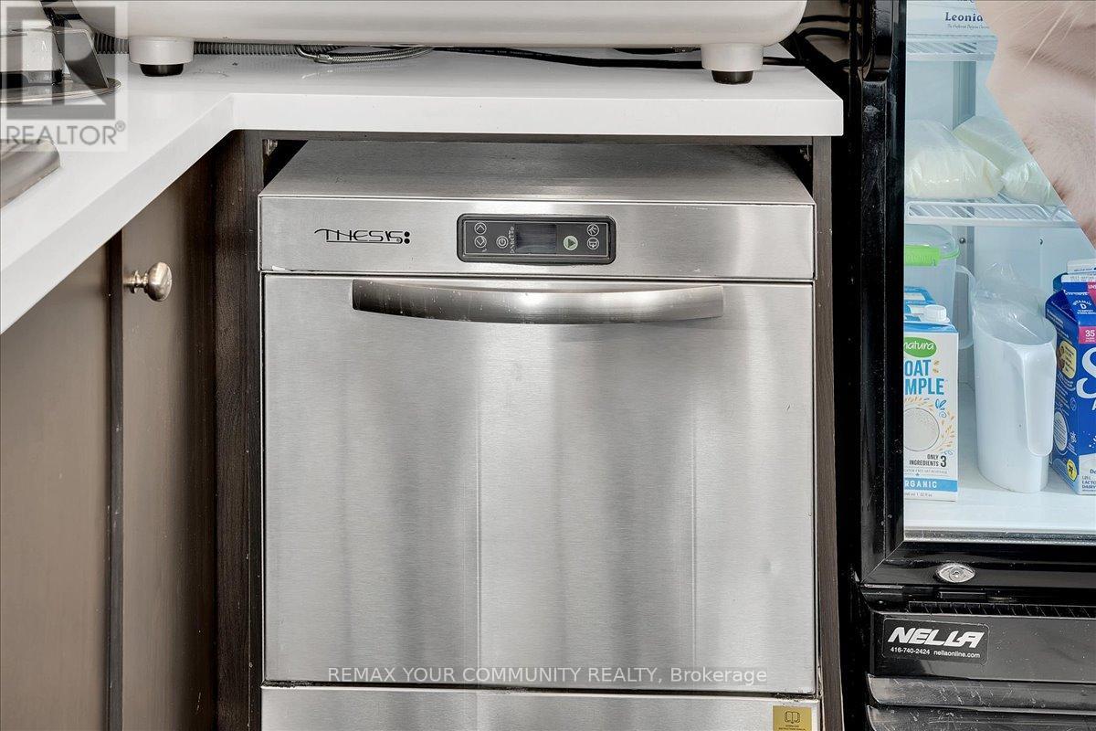 166 Woodbridge Avenue, Vaughan (West Woodbridge), Ontario  M9L 2L1 - Photo 26 - N12922734