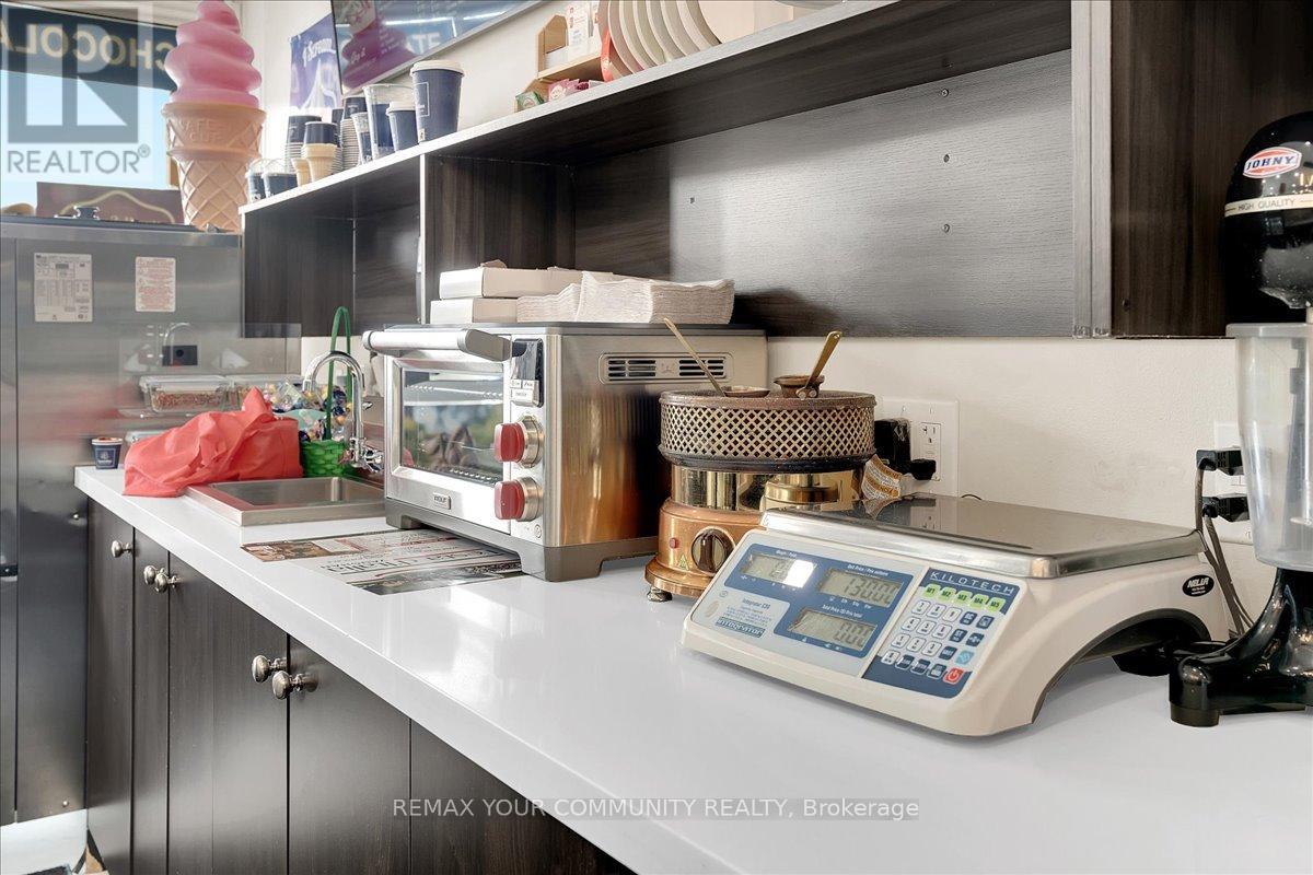 166 Woodbridge Avenue, Vaughan (West Woodbridge), Ontario  M9L 2L1 - Photo 27 - N12922734