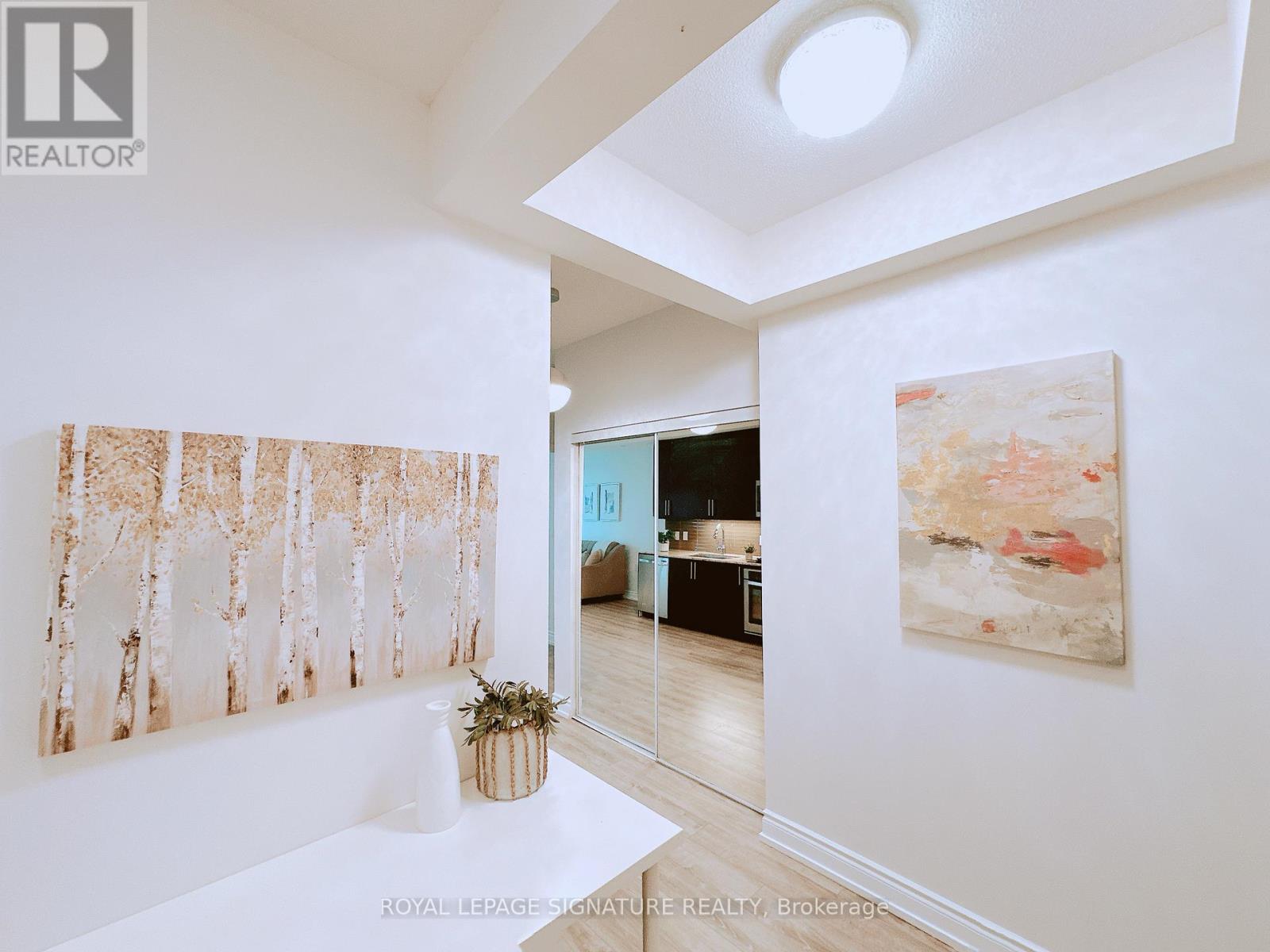 710 - 9600 Yonge Street, Richmond Hill (North Richvale), Ontario  L4C 0X3 - Photo 12 - N12922742