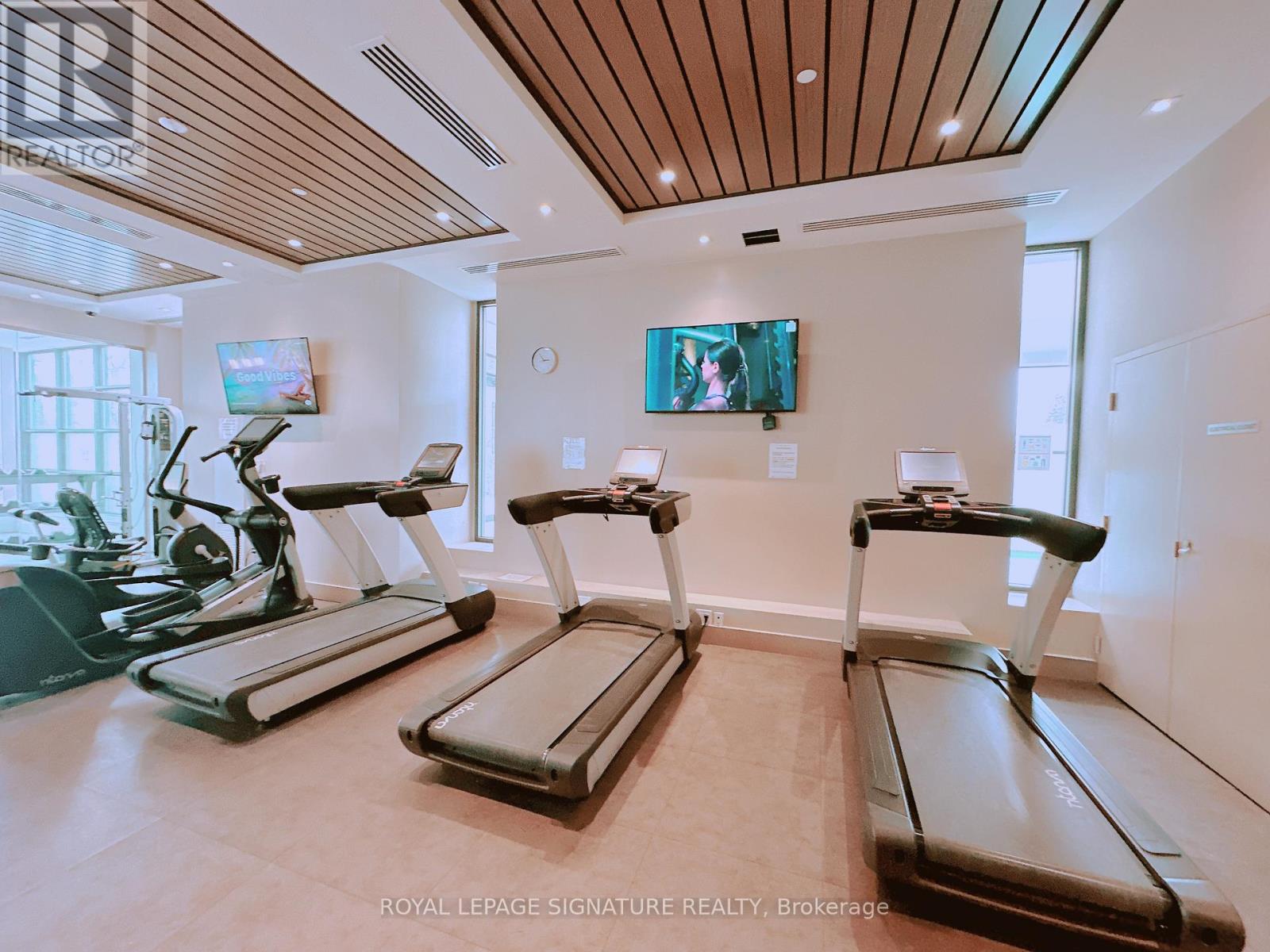 710 - 9600 Yonge Street, Richmond Hill (North Richvale), Ontario  L4C 0X3 - Photo 20 - N12922742