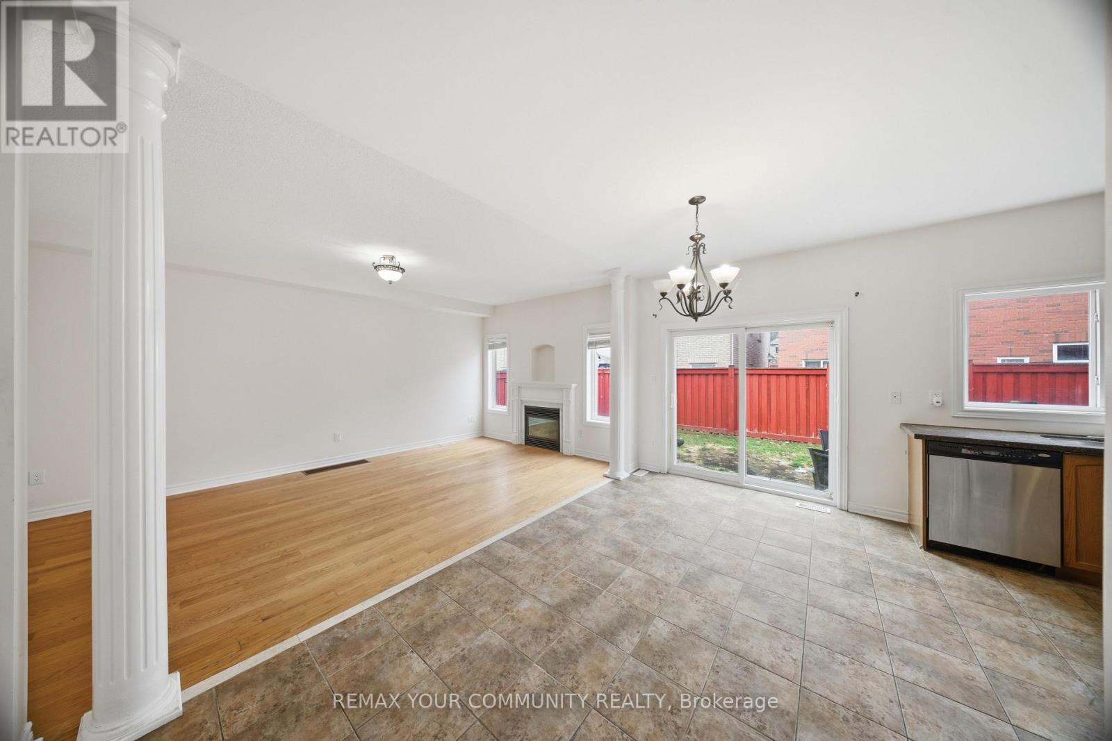 74 Moderna Drive, Vaughan (Vellore Village), Ontario  L4H 0R8 - Photo 10 - N12922744