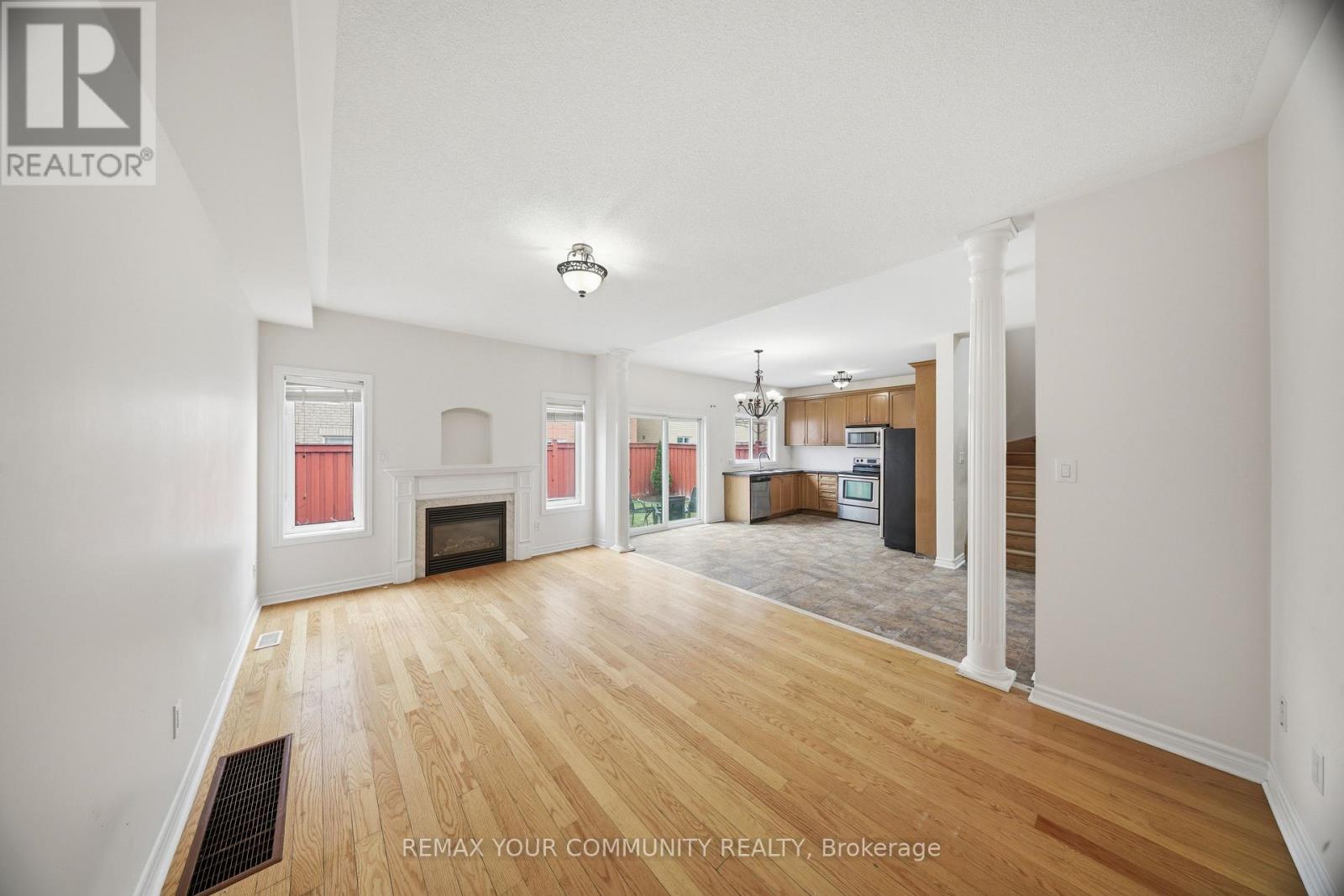 74 Moderna Drive, Vaughan (Vellore Village), Ontario  L4H 0R8 - Photo 13 - N12922744