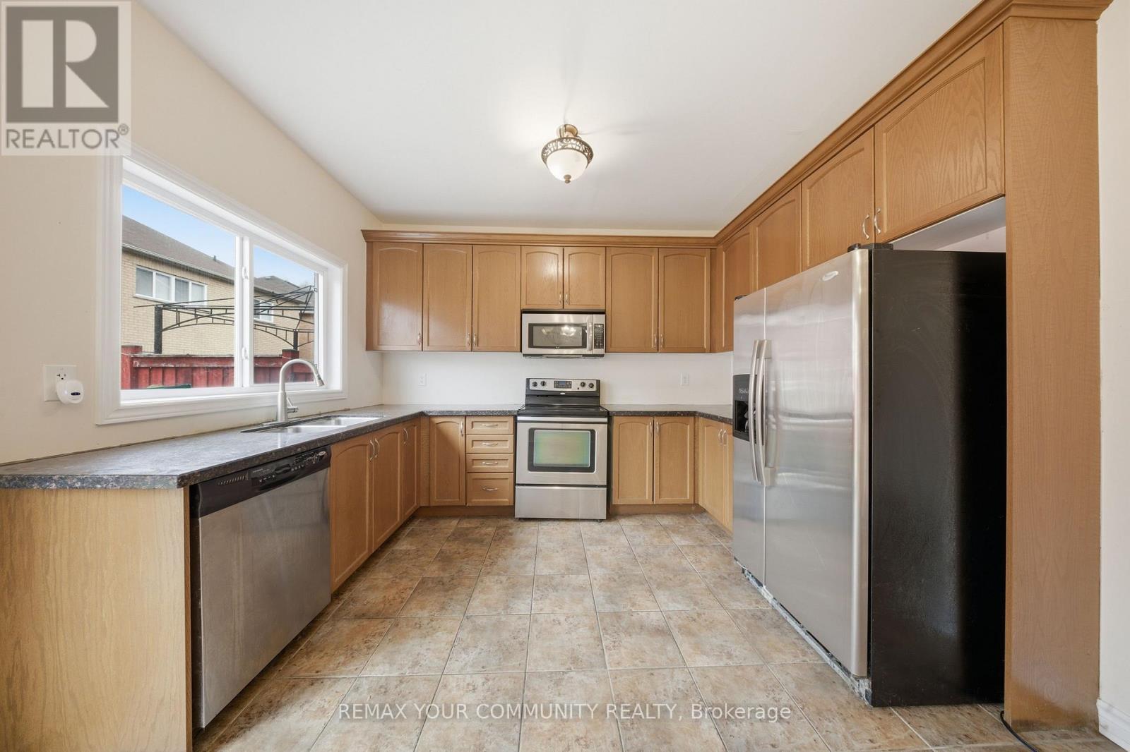 74 Moderna Drive, Vaughan (Vellore Village), Ontario  L4H 0R8 - Photo 17 - N12922744