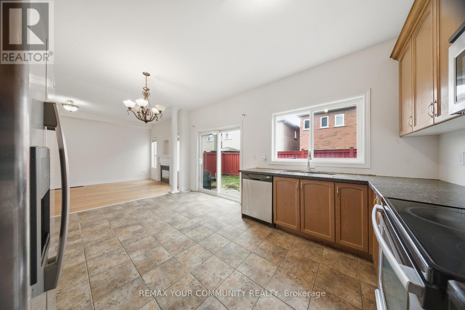 74 Moderna Drive, Vaughan (Vellore Village), Ontario  L4H 0R8 - Photo 18 - N12922744