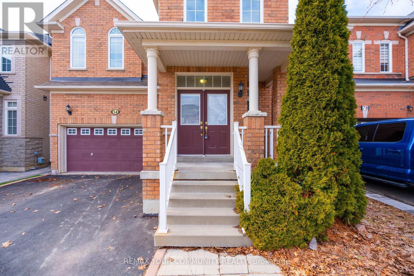 74 Moderna Drive, Vaughan (Vellore Village), Ontario  L4H 0R8 - Photo 2 - N12922744