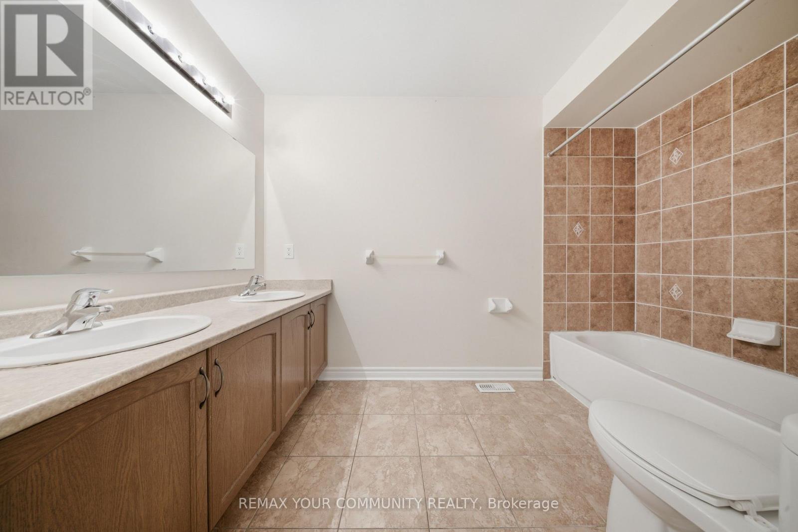 74 Moderna Drive, Vaughan (Vellore Village), Ontario  L4H 0R8 - Photo 28 - N12922744