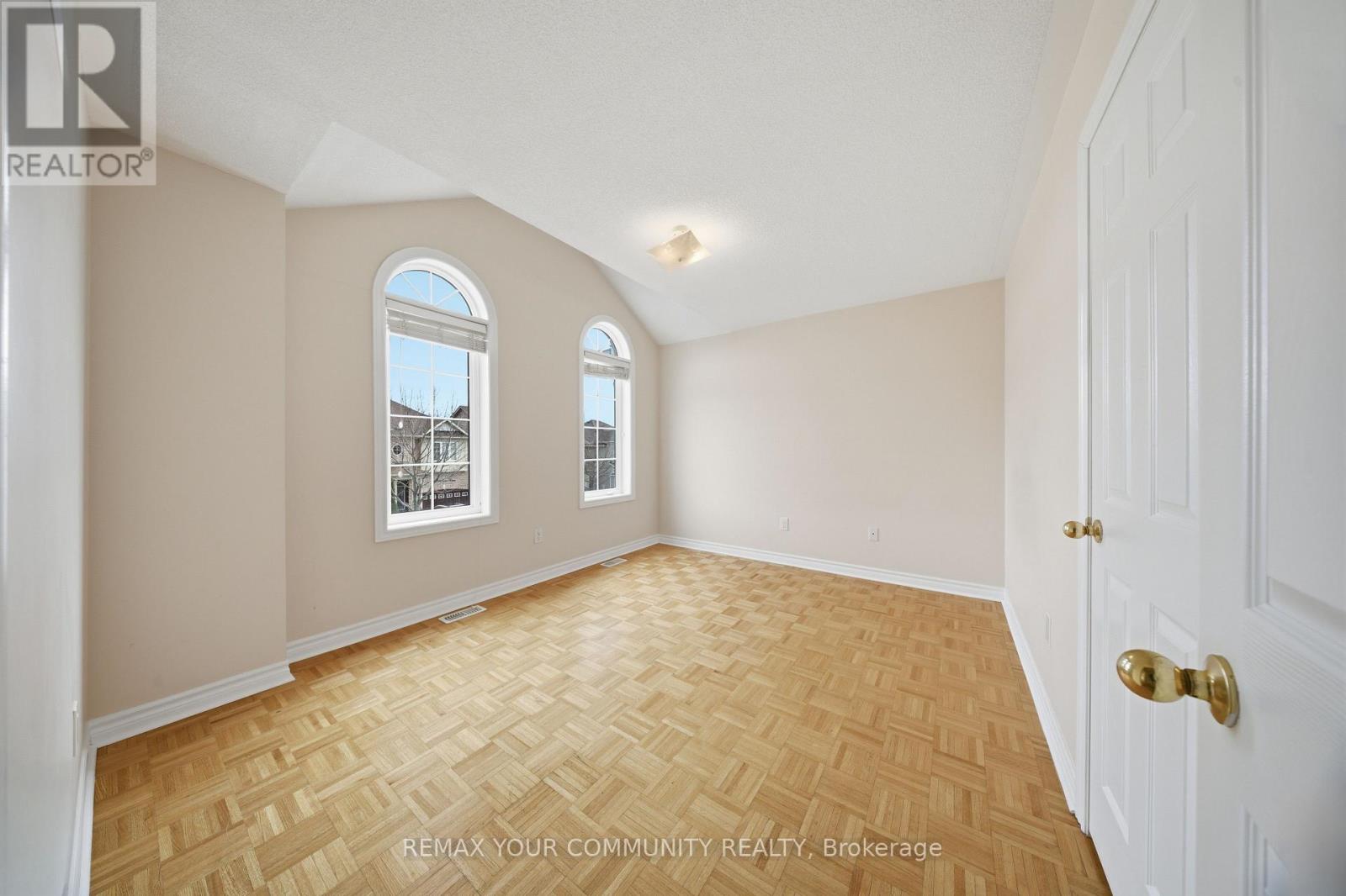 74 Moderna Drive, Vaughan (Vellore Village), Ontario  L4H 0R8 - Photo 30 - N12922744