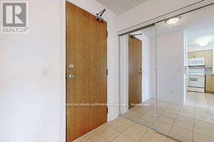 1209 - 60 Disera Drive, Vaughan (Beverley Glen), Ontario  L4J 9G1 - Photo 13 - N12922774