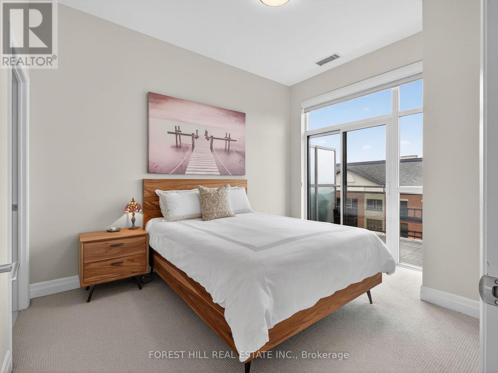 609 - 111 Civic Square Gate, Aurora, Ontario  L4G 0S6 - Photo 10 - N12922792