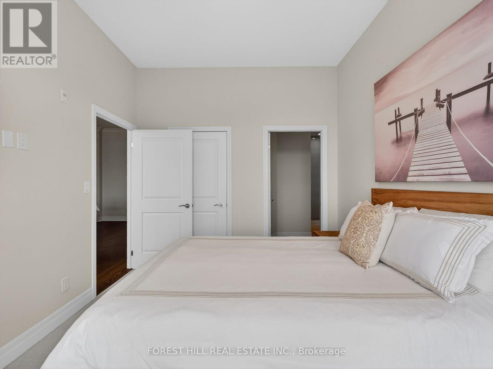 609 - 111 Civic Square Gate, Aurora, Ontario  L4G 0S6 - Photo 11 - N12922792