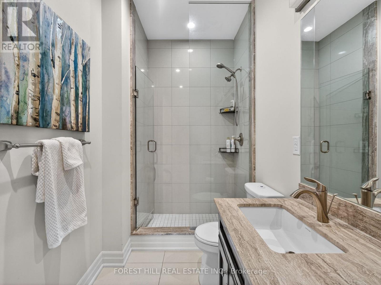 609 - 111 Civic Square Gate, Aurora, Ontario  L4G 0S6 - Photo 13 - N12922792