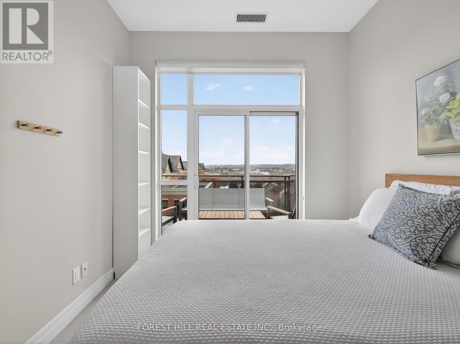 609 - 111 Civic Square Gate, Aurora, Ontario  L4G 0S6 - Photo 15 - N12922792