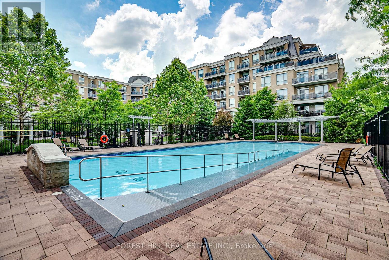 609 - 111 Civic Square Gate, Aurora, Ontario  L4G 0S6 - Photo 21 - N12922792