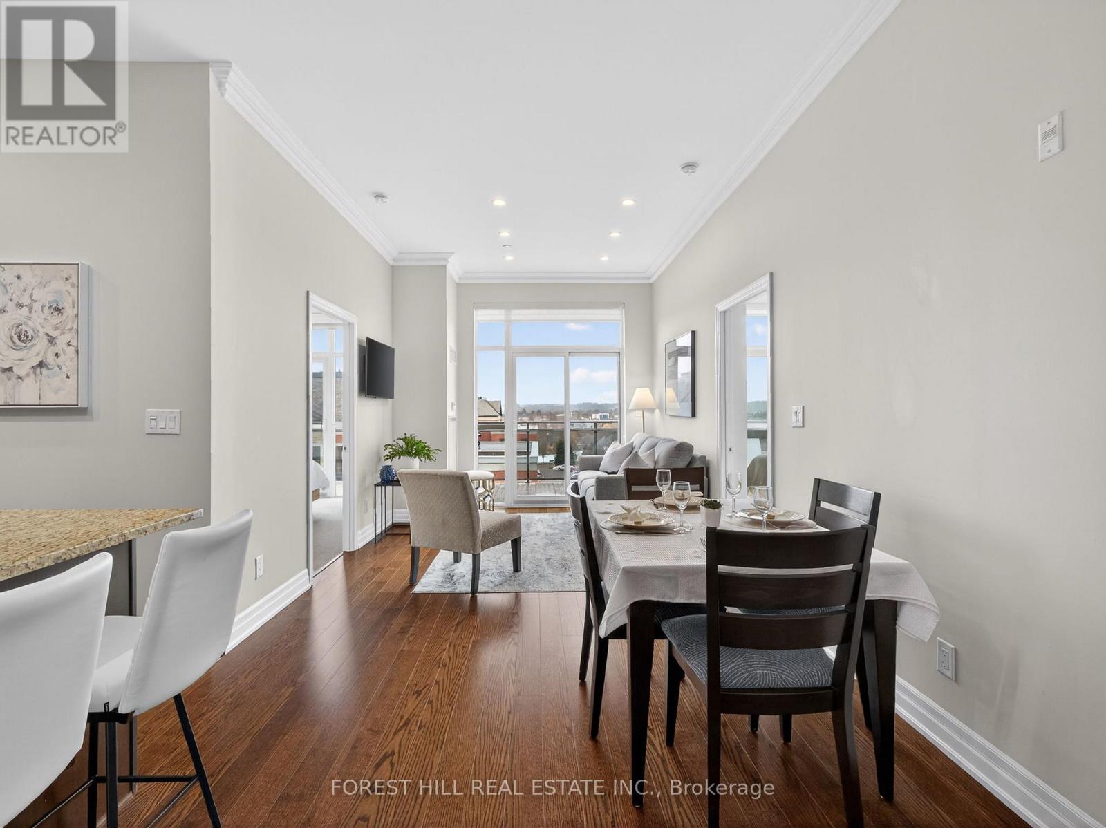 609 - 111 Civic Square Gate, Aurora, Ontario  L4G 0S6 - Photo 8 - N12922792