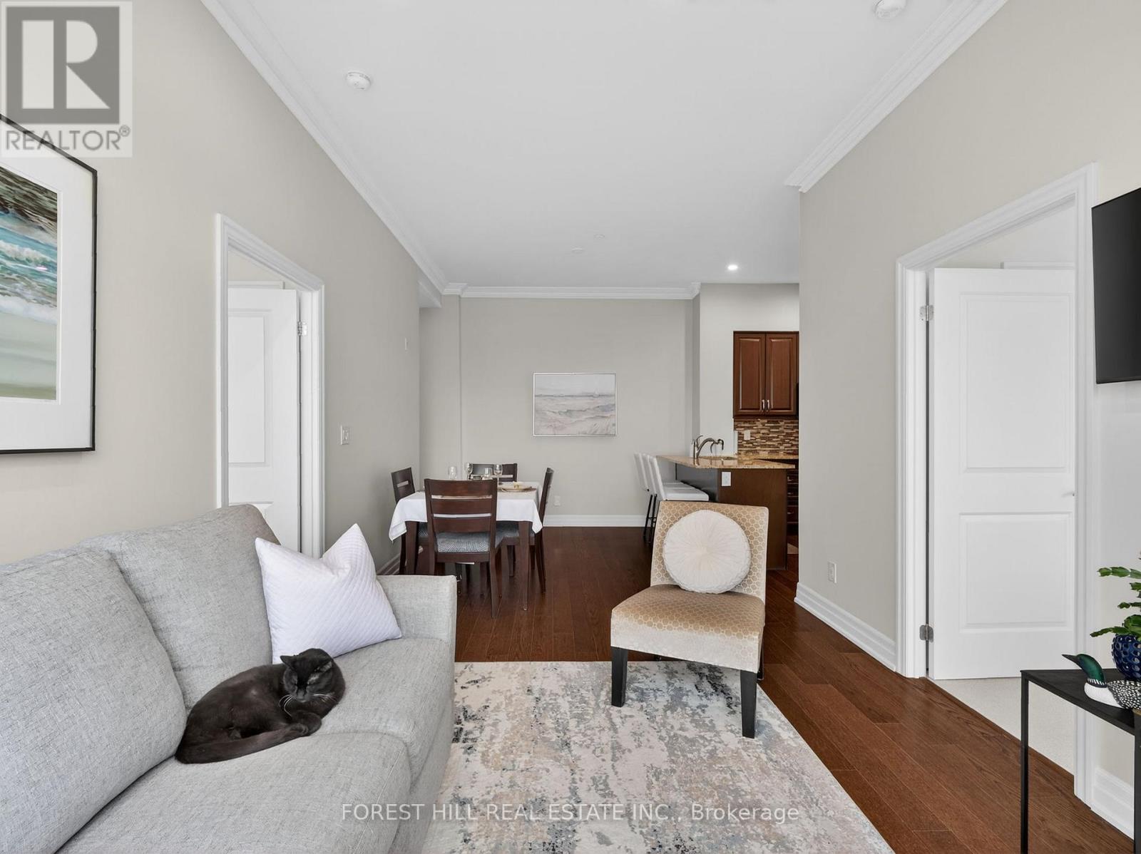 609 - 111 Civic Square Gate, Aurora, Ontario  L4G 0S6 - Photo 9 - N12922792