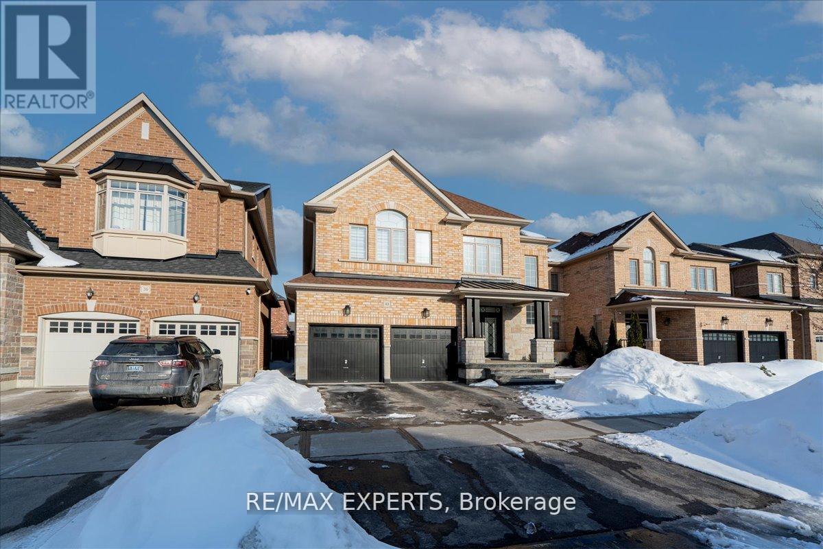 43 Lewis Avenue, Bradford West Gwillimbury (Bradford), Ontario  L3Z 0X2 - Photo 2 - N12922808