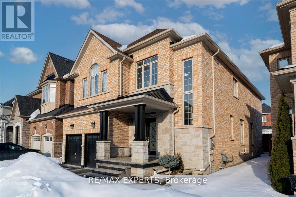 43 Lewis Avenue, Bradford West Gwillimbury (Bradford), Ontario  L3Z 0X2 - Photo 3 - N12922808