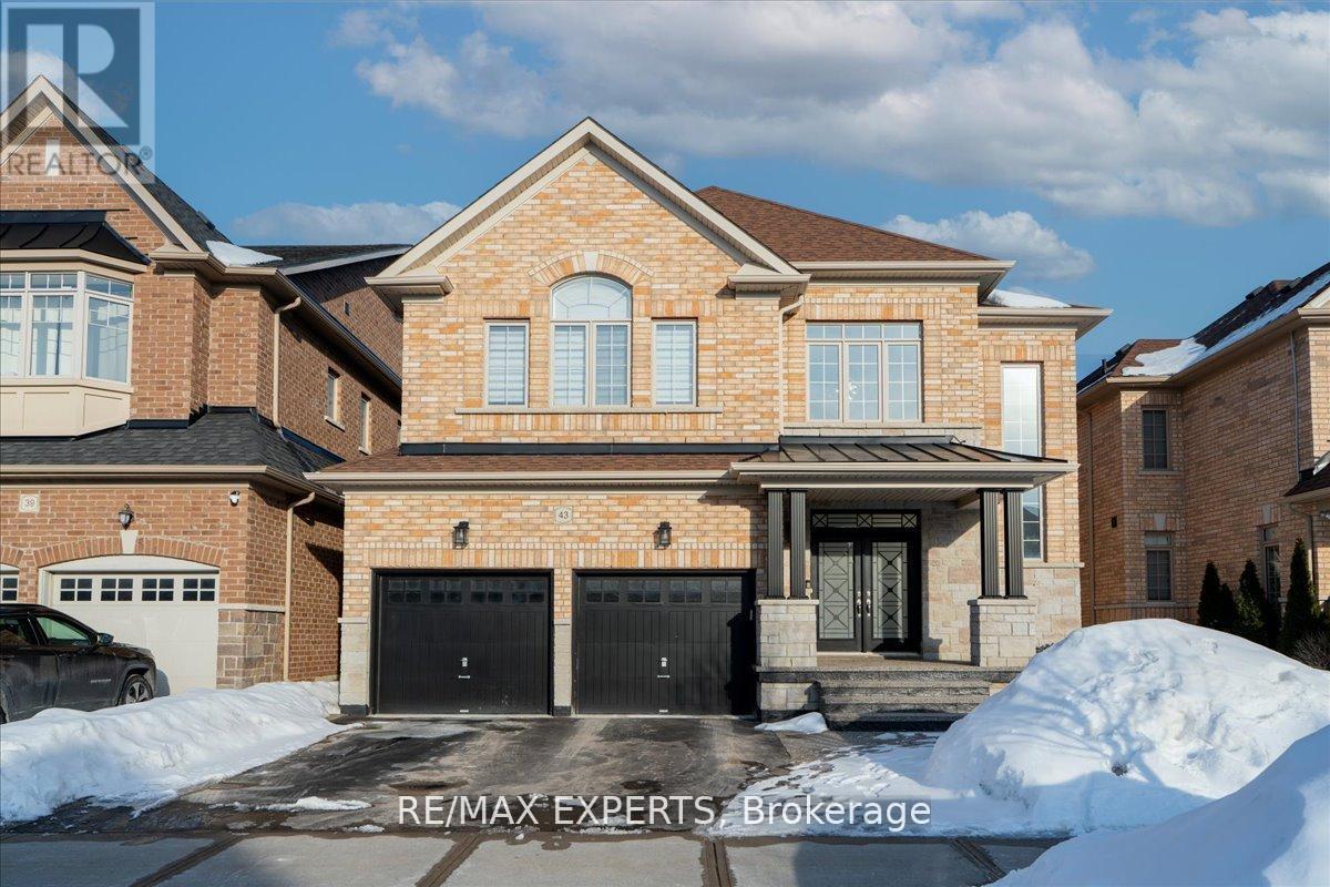 43 Lewis Avenue, Bradford West Gwillimbury (Bradford), Ontario  L3Z 0X2 - Photo 4 - N12922808