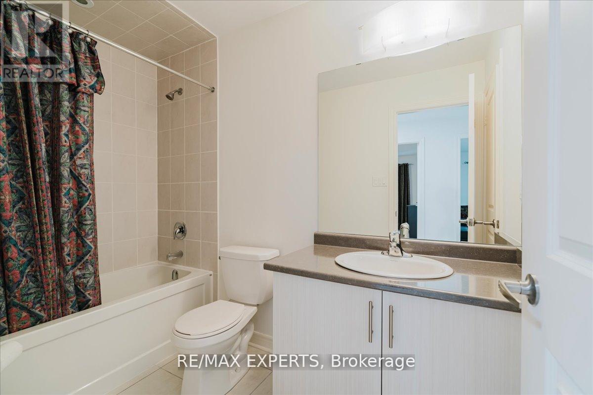 43 Lewis Avenue, Bradford West Gwillimbury (Bradford), Ontario  L3Z 0X2 - Photo 46 - N12922808