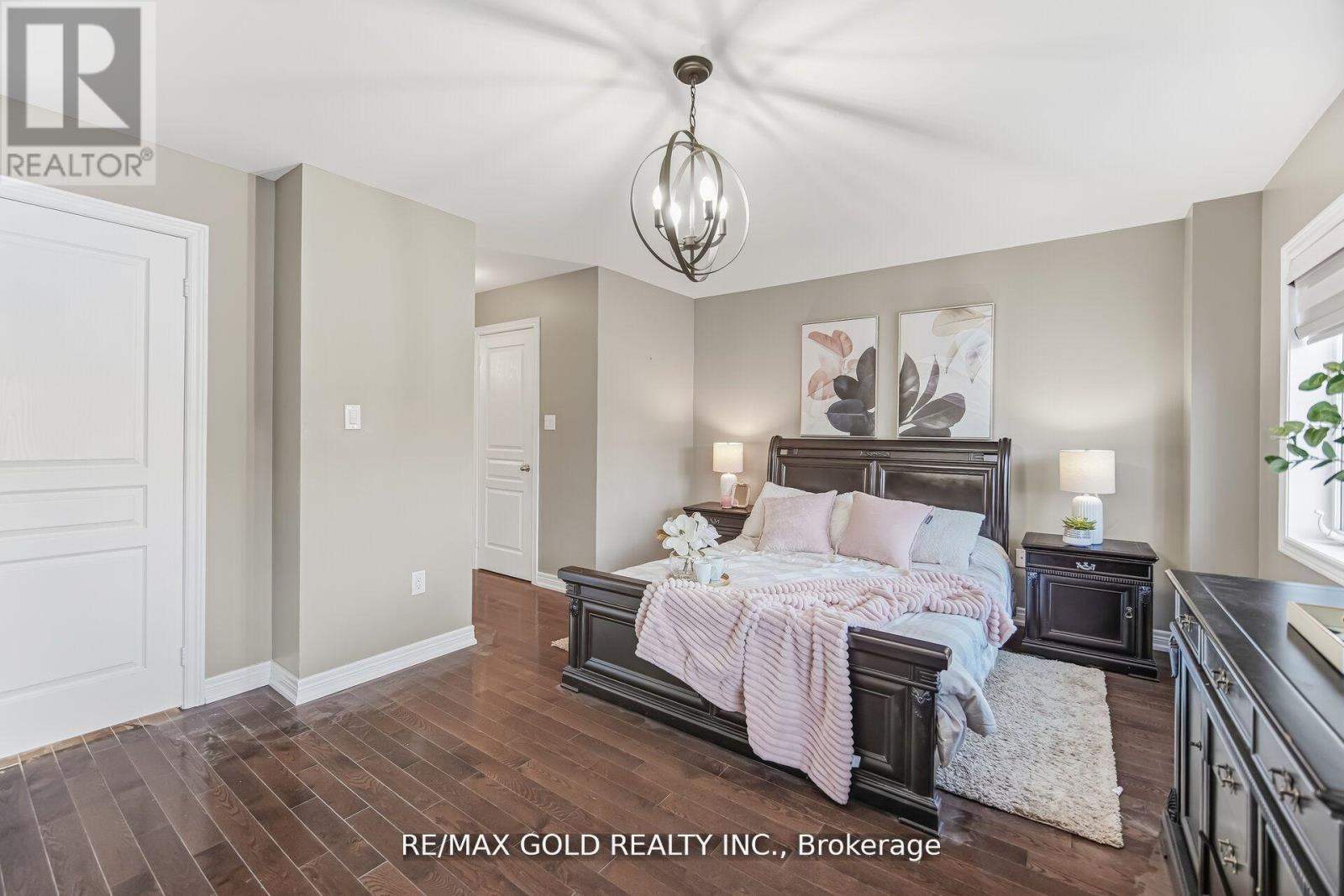 201 Barons Street, Vaughan (Kleinburg), Ontario  L4H 3Y8 - Photo 23 - N12922854