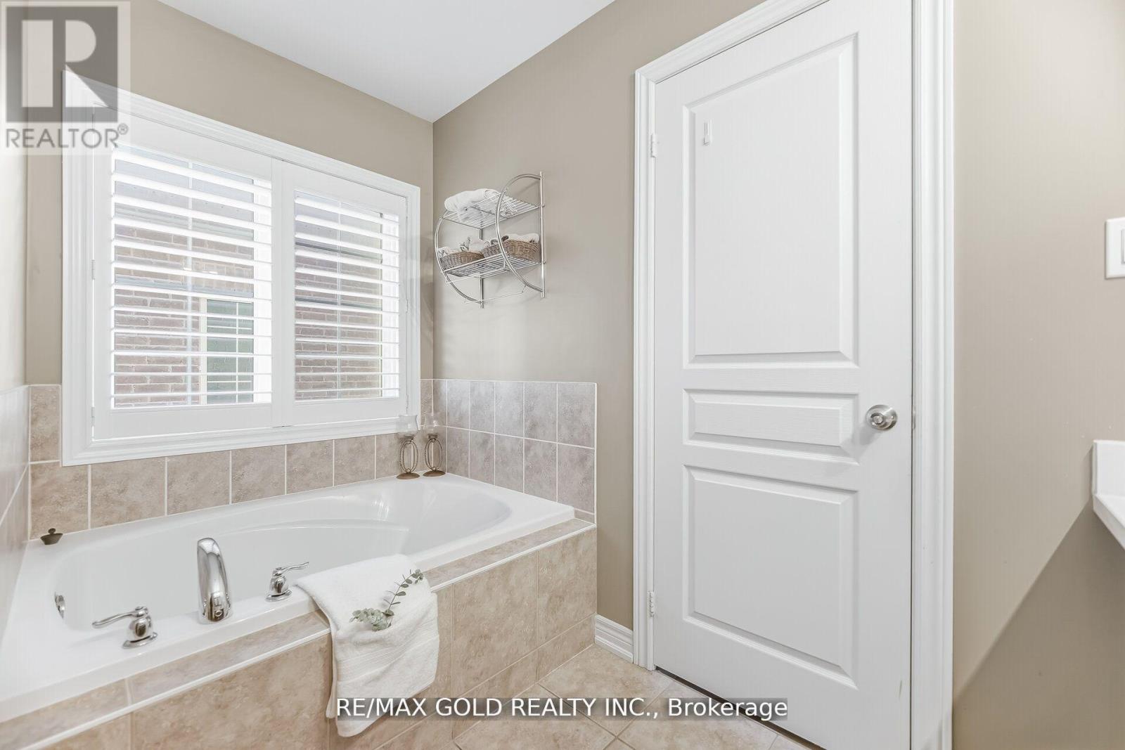 201 Barons Street, Vaughan (Kleinburg), Ontario  L4H 3Y8 - Photo 26 - N12922854