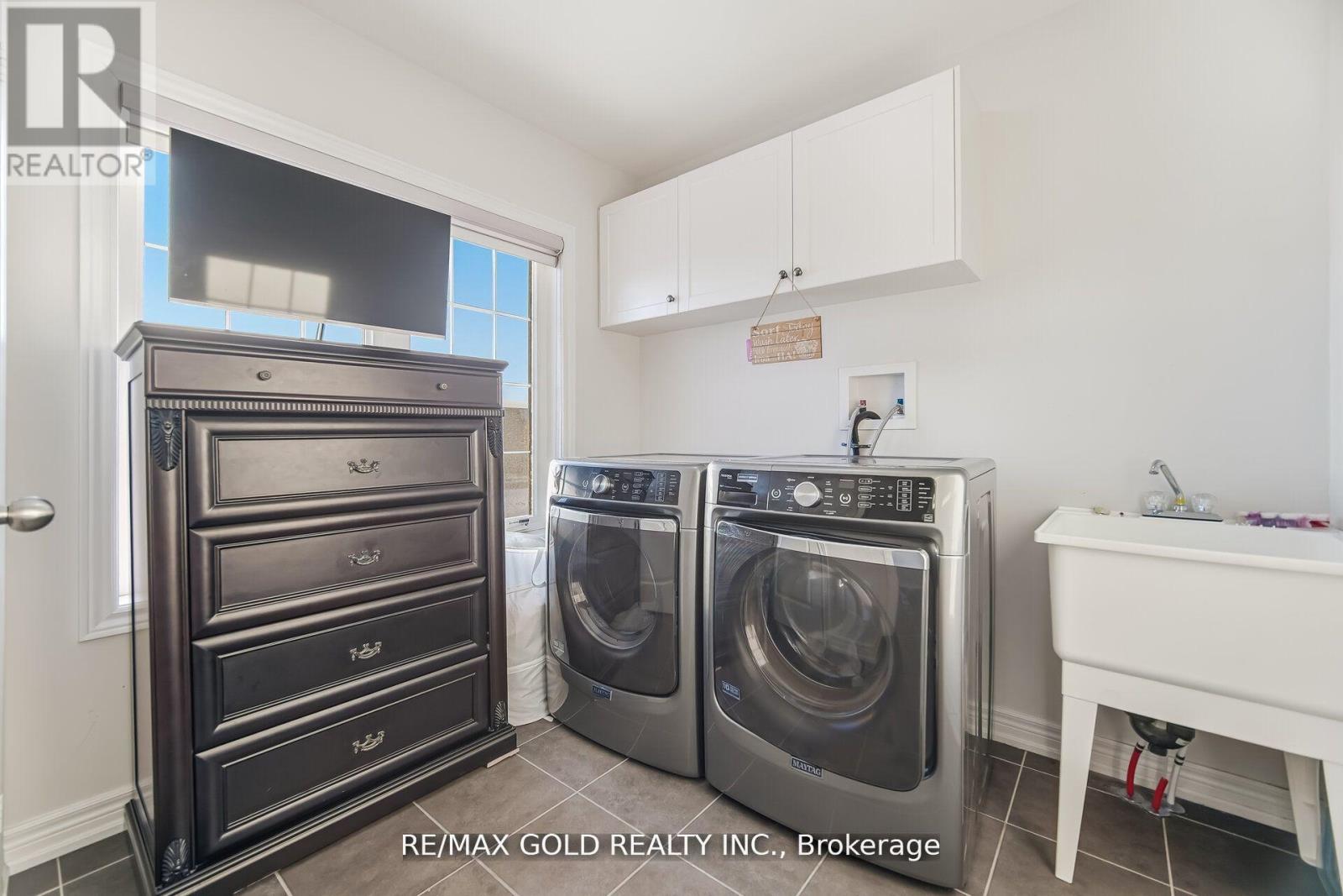 201 Barons Street, Vaughan (Kleinburg), Ontario  L4H 3Y8 - Photo 27 - N12922854