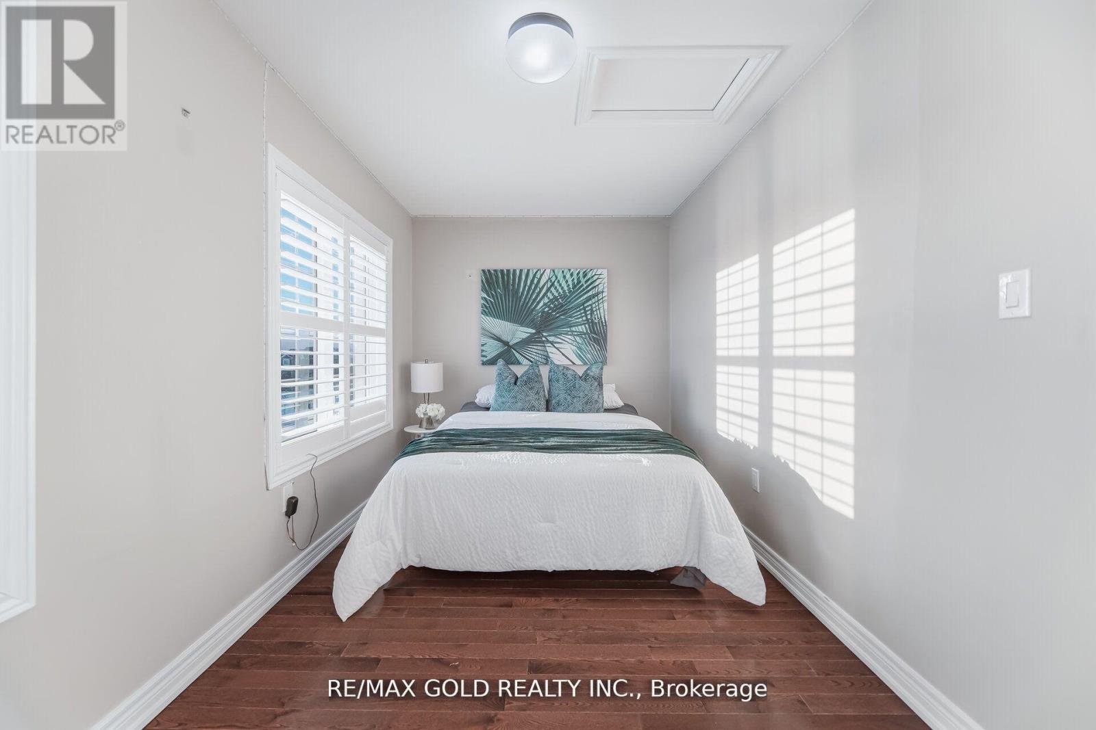 201 Barons Street, Vaughan (Kleinburg), Ontario  L4H 3Y8 - Photo 31 - N12922854