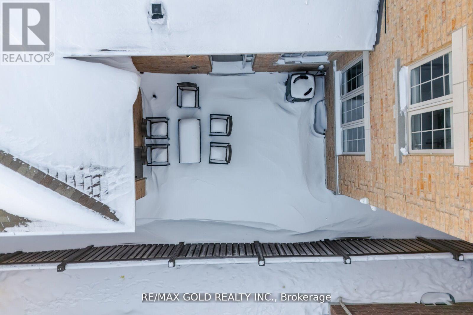 201 Barons Street, Vaughan (Kleinburg), Ontario  L4H 3Y8 - Photo 38 - N12922854