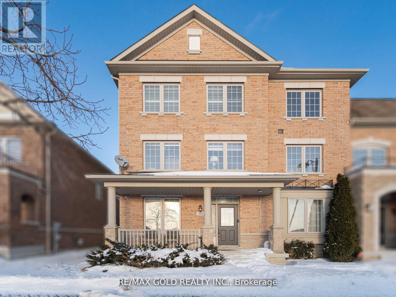201 Barons Street, Vaughan (Kleinburg), Ontario  L4H 3Y8 - Photo 4 - N12922854