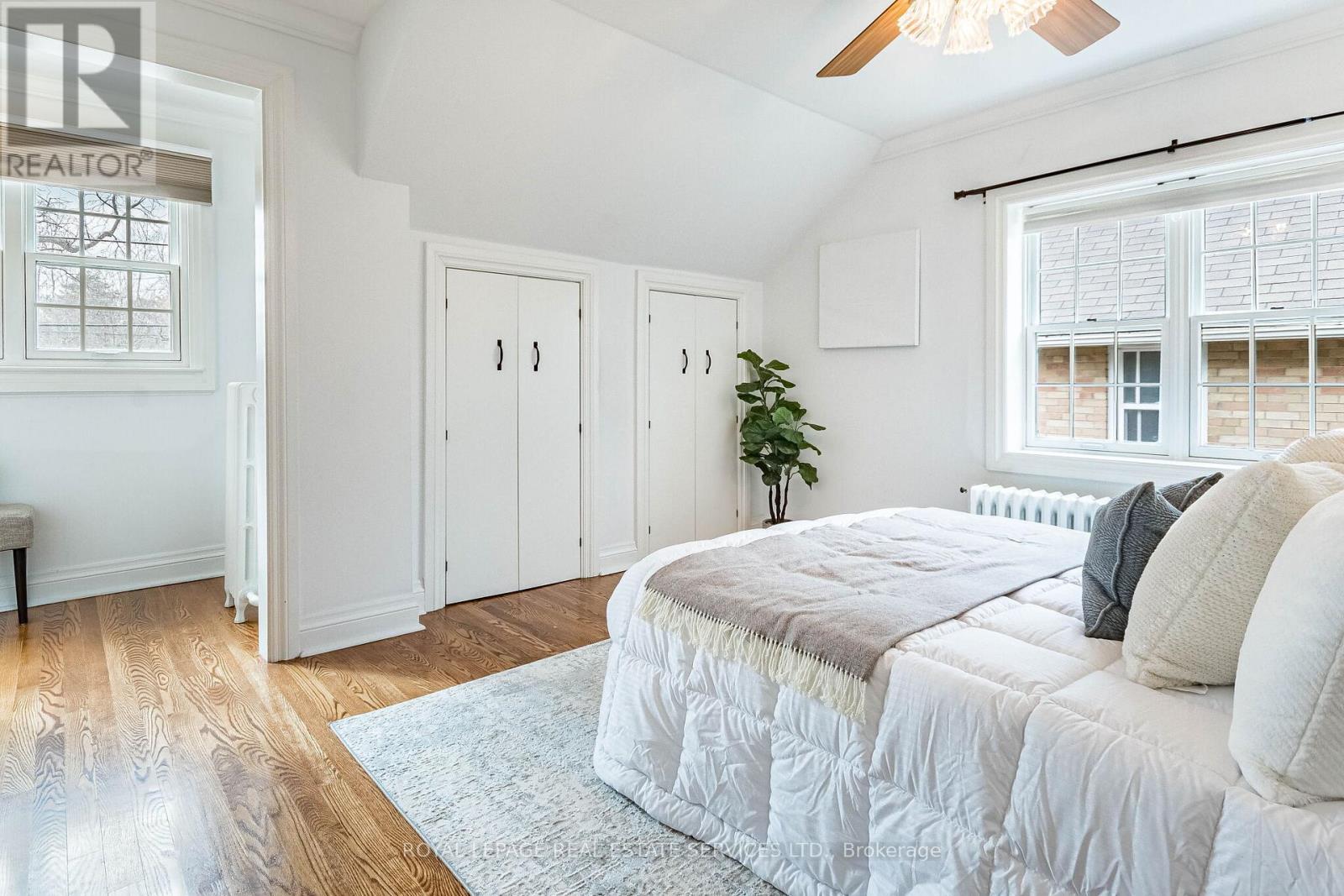 1107 Royal York Road, Toronto, Ontario  M8X 2G8 - Photo 11 - W12891456