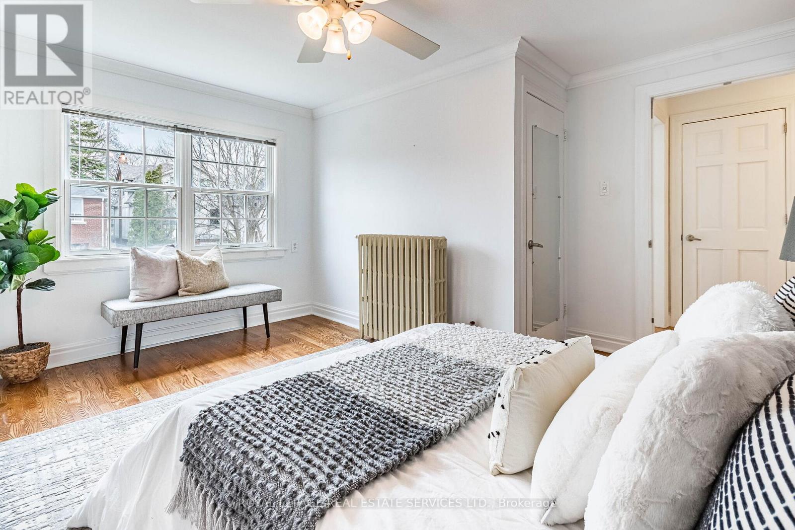 1107 Royal York Road, Toronto, Ontario  M8X 2G8 - Photo 15 - W12891456