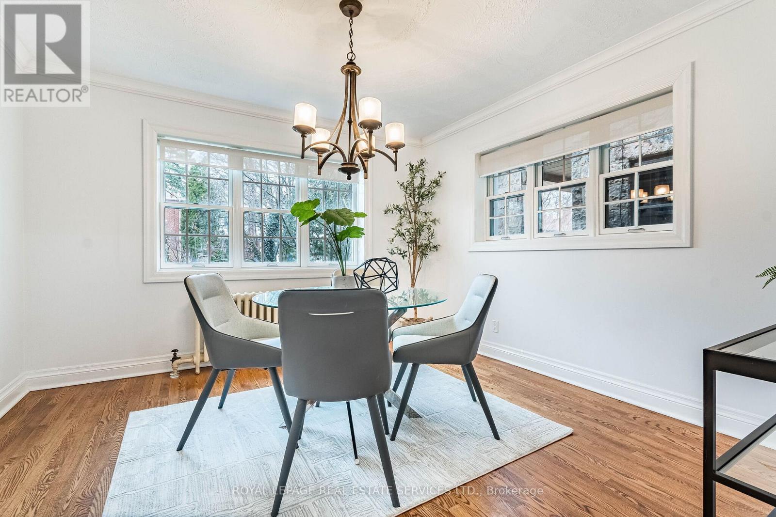 1107 Royal York Road, Toronto, Ontario  M8X 2G8 - Photo 4 - W12891456