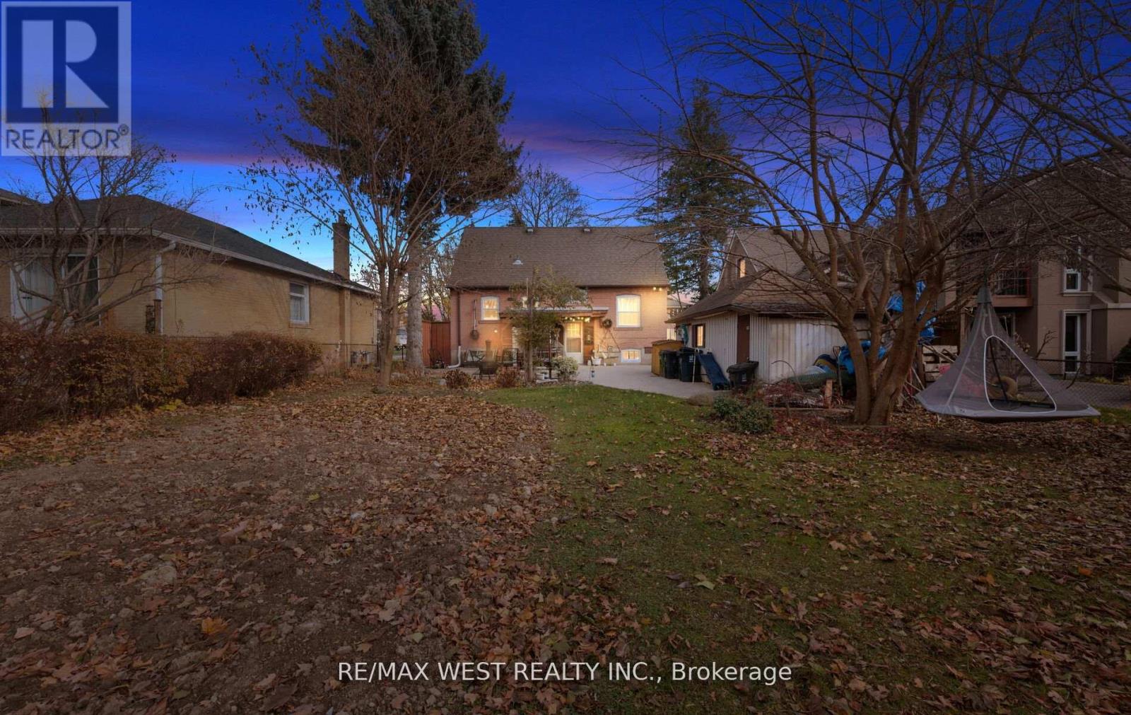 57 Westglen Crescent, Toronto, Ontario  M9B 4R2 - Photo 37 - W12842122