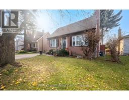 57 WESTGLEN CRESCENT, Toronto, Ontario