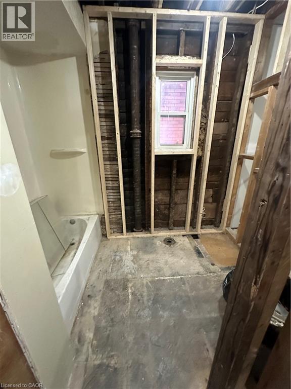 110 Robins Avenue, Hamilton, Ontario  L8H 4N6 - Photo 17 - 40815275