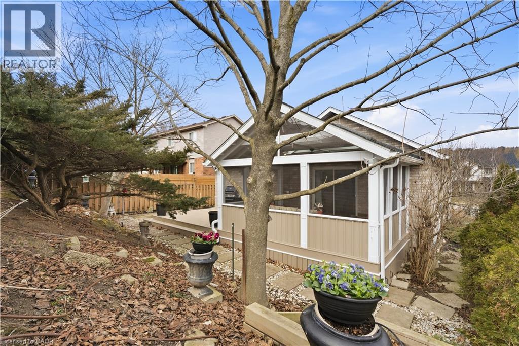 25 Linington Trail, Dundas, Ontario  L9H 7A3 - Photo 31 - 40815101