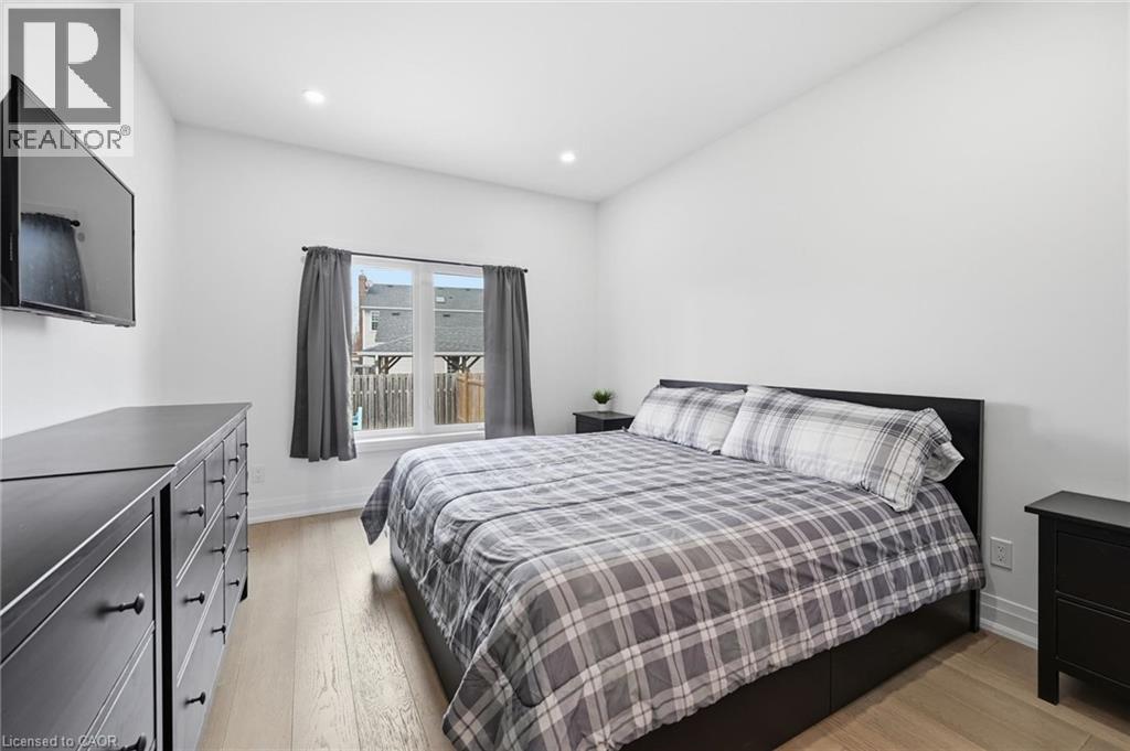 4 Harvard Court, Welland, Ontario  L3B 6E7 - Photo 20 - 40814939