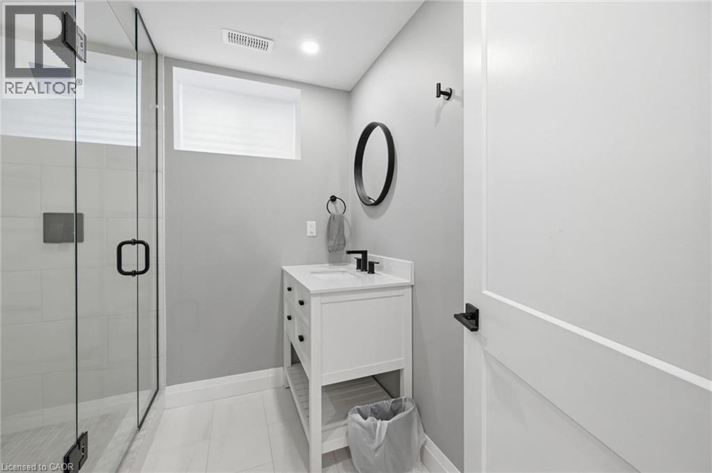 4 Harvard Court, Welland, Ontario  L3B 6E7 - Photo 33 - 40814939