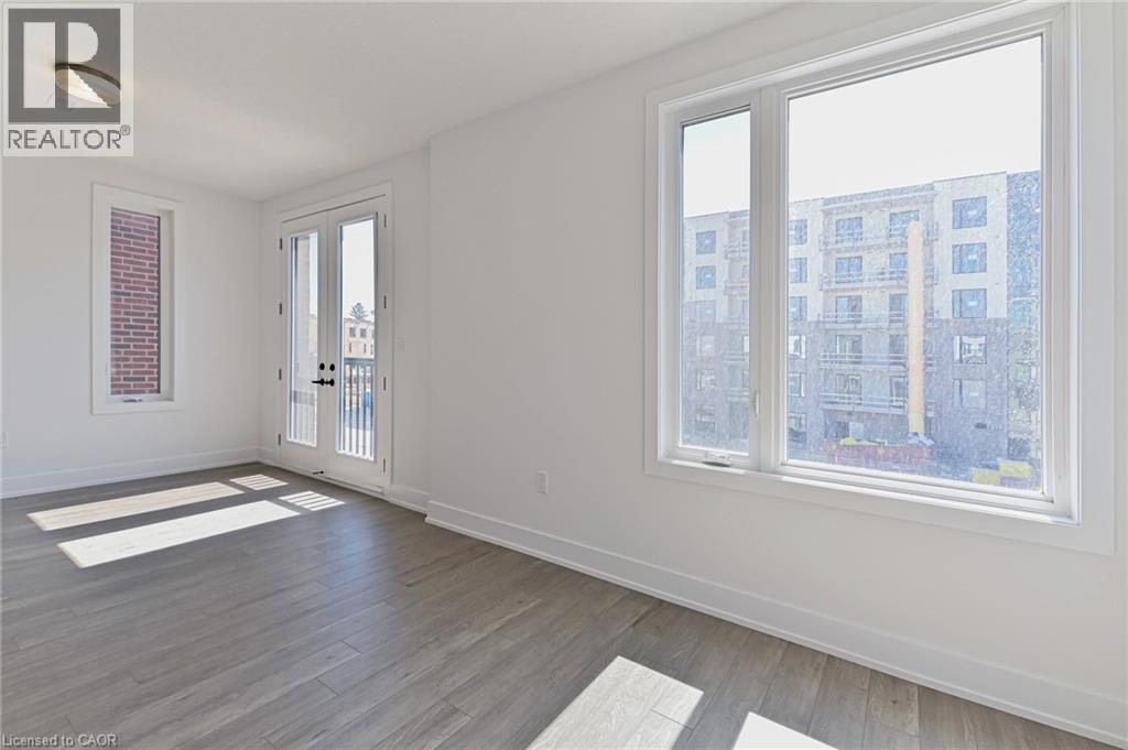 99 Roger Street Unit# 30, Waterloo, Ontario  N2L 1A4 - Photo 10 - 40814772