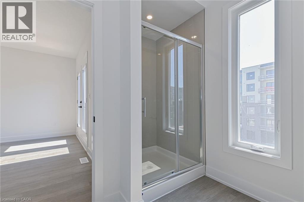 99 Roger Street Unit# 30, Waterloo, Ontario  N2L 1A4 - Photo 28 - 40814772