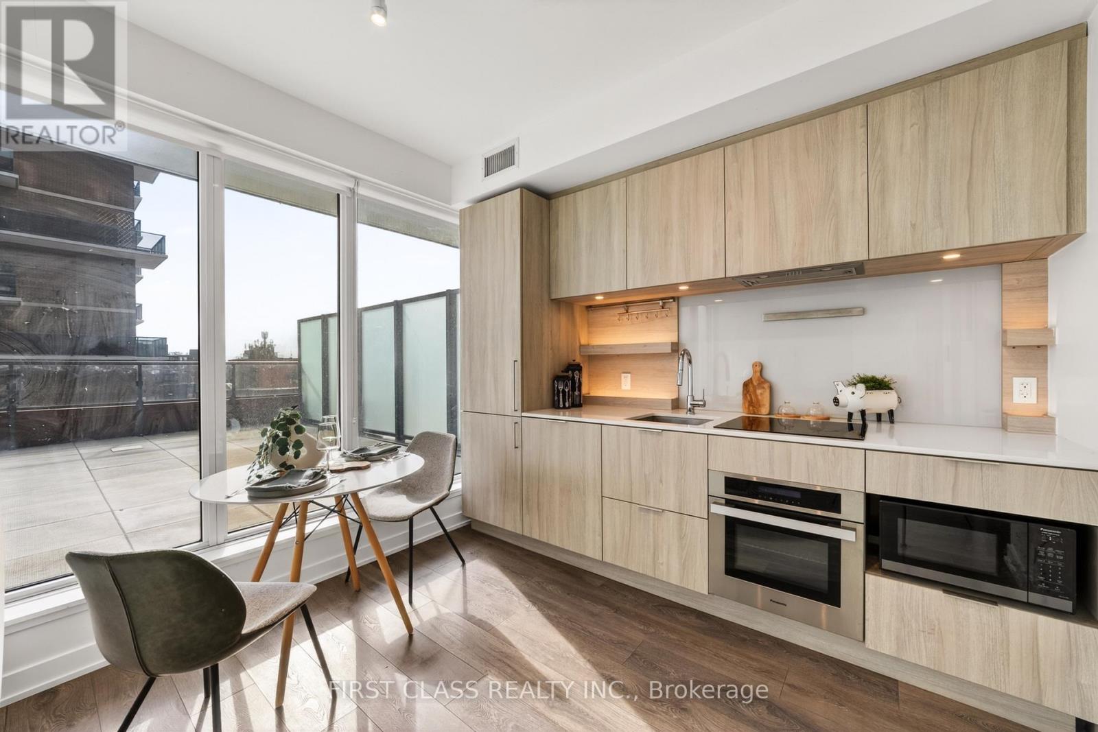 909 - 28 Ann Street, Mississauga, Ontario  L5G 0E1 - Photo 9 - W12922696