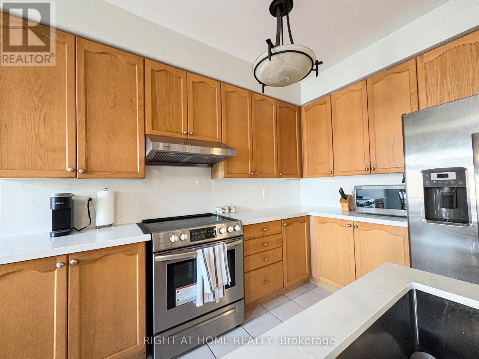 54 Leila Jackson Terrace, Toronto, Ontario  M3L 0B3 - Photo 8 - W12922728
