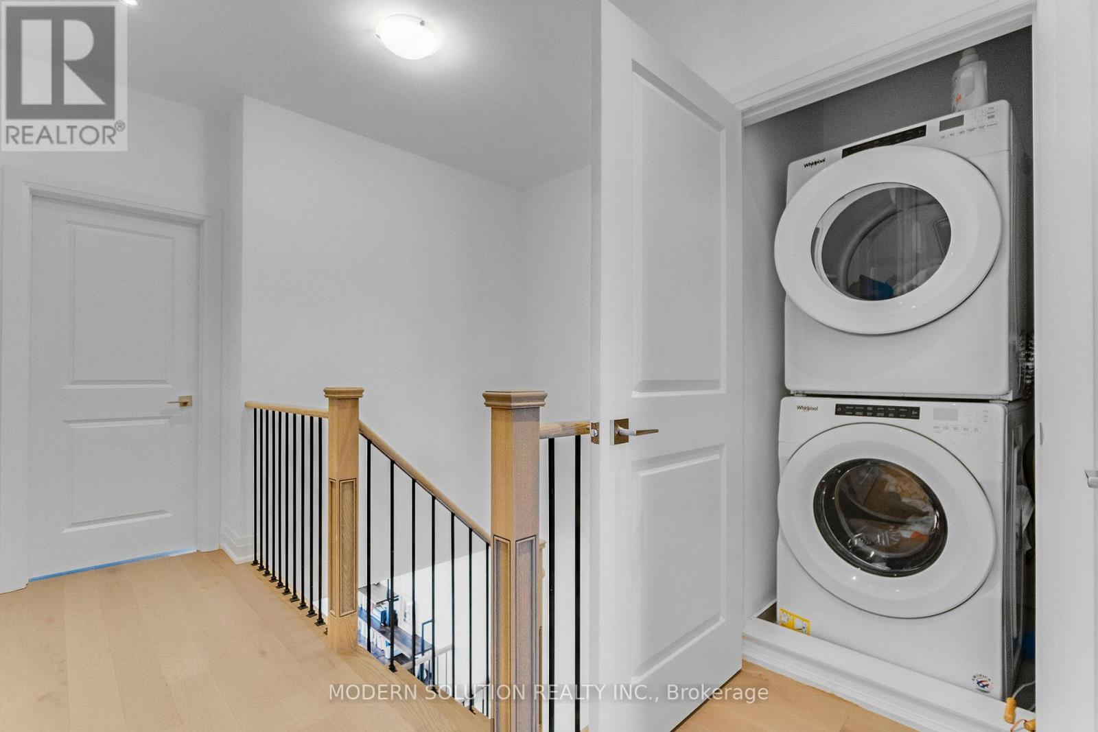 1659 Vellore Crescent, Mississauga, Ontario  L5G 0C3 - Photo 31 - W12922730